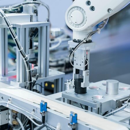 Produktionshilfen im Wandel: Was moderne Technik heute leisten muss